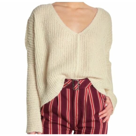 Free People Women Small Moonbeam Cream Alpaca Lighweight V-neck Pullover Sweater - Picture 2 of 9